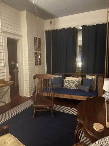 Jenny'S Downtown Hideaway Bed And Breakfast Laurel Exterior photo