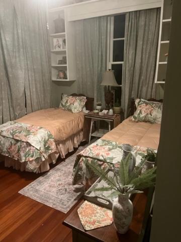 Jenny'S Downtown Hideaway Bed And Breakfast Laurel Exterior photo